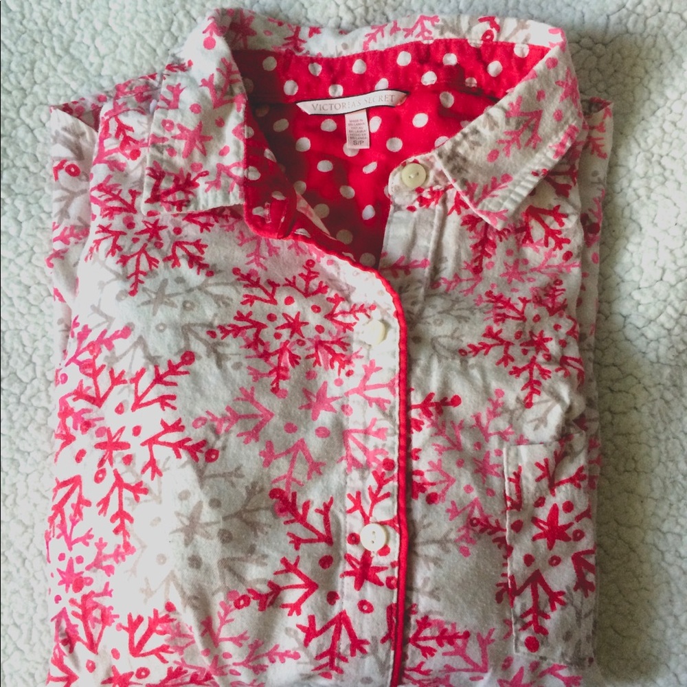 Victoria’s Secret Pajama Top